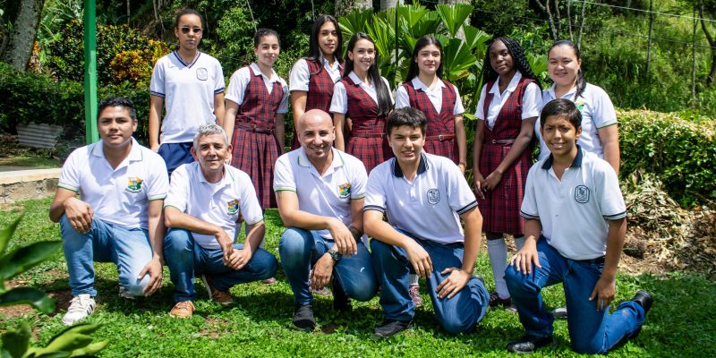 I.E. Colegio Cooperativo Alejandrino Restrepo (121)