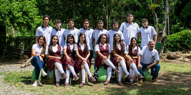 I.E. Colegio Cooperativo Alejandrino Restrepo (131)